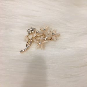 Brooch No:5